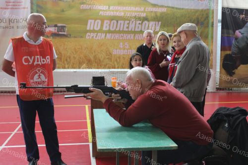 Азнакайда пневматик винтовкадан ату буенча ярышлар узды