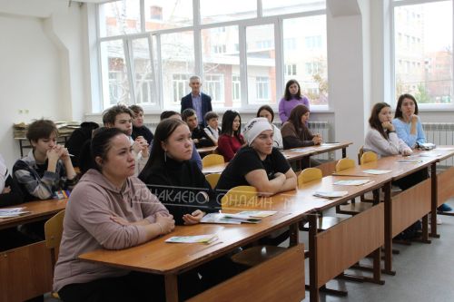 День открытых дверей в Азнакаевском политехническом техникуме: путь к успешному будущему!