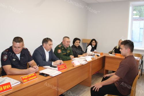 Азнакаевские юноши готовятся к службе в армии