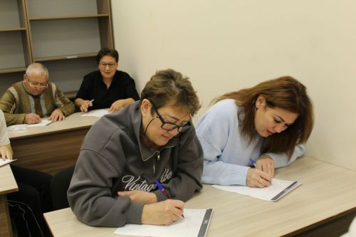 Азнакаевцы написали «Татарча диктант» в Культурном центре