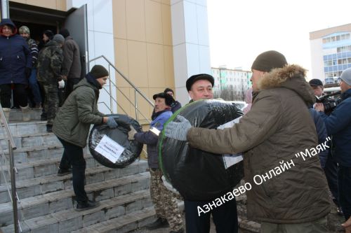 Из Азнакаевского района в зону СВО отправили автомобиль и два мотоцикла