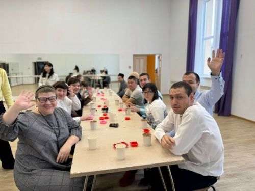 «Вместе мы согреем мир в лучах добра»: в Азнакаево прошел праздник, посвященный Международному дню инвалидов