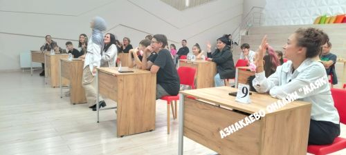 Праздник для самых дорогих: в Азнакаево устроили интеллектуальный праздник для мам и детей