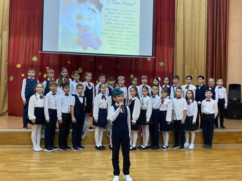 Для самых дорогих: праздник в честь мам!