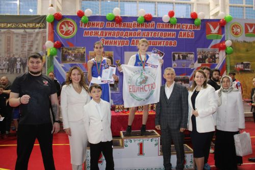 Азнакайда Зиннур Әбдрәшитов истәлегенә узган бокс ярышларының җиңүчеләре билгеле