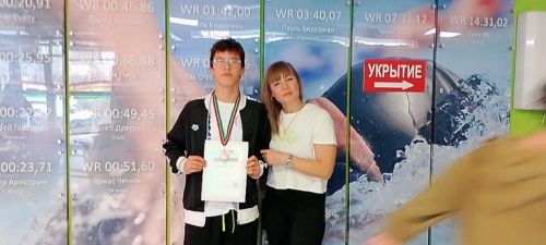 Азнакай йөзүчесе республика ярышыннан медаль белән кайтты