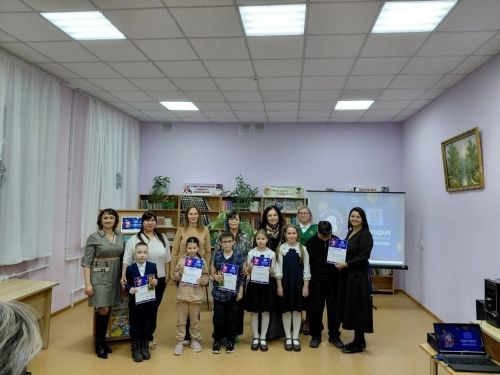 Новогодние семейные чтения вслух: праздник книги в Азнакаево