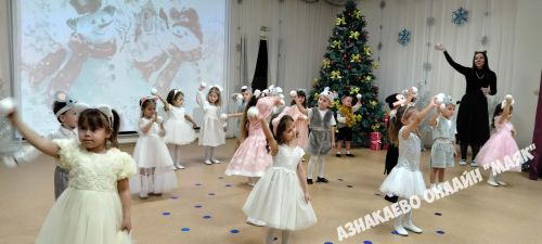Азнакайда “Балалар бакчасына уенчык бүләк ит” акциясе старт алды