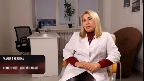 Психотерапевт раскрыла способы вербовки детей украинскими спецслужбами
