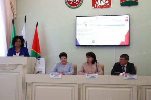 Элиза Мәрданшина: “Яңа туган сабыйдан алып өлкән яшьтәге әби-бабайларны да кайгыртабыз”