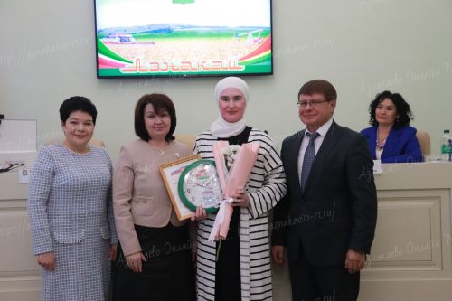 Элиза Мәрданшина: “Яңа туган сабыйдан алып өлкән яшьтәге әби-бабайларны да кайгыртабыз”