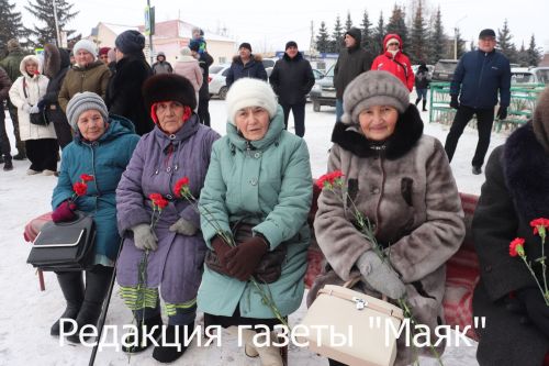 В Азнакаево прошел митинг, посвященный героям афганской войны