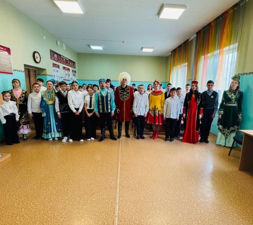 Туган тел: праздник родного языка в Азнакаево