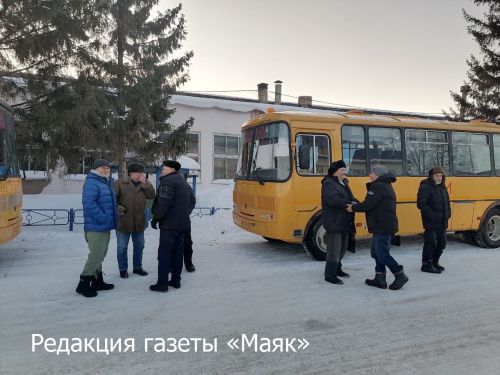 Очередная  комиссионная проверка школьных автобусов в Азнакаево