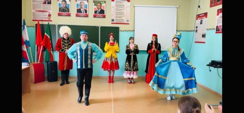 Туган тел: праздник родного языка в Азнакаево