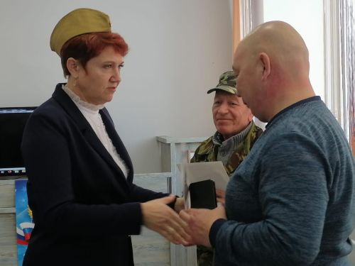 Девчата из Клиентской службы креативно поздравили коллег
