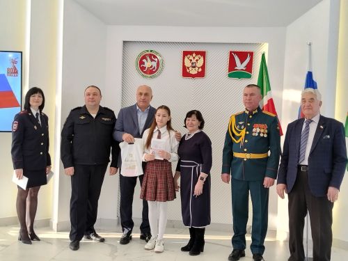 Юноши и девушки из Азнакаево получили паспорта