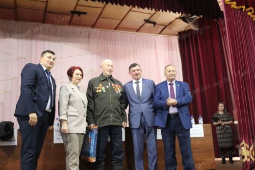 Кәкре Елга авылы халык җыены аеруча киңәйтелгән шарталарда узды