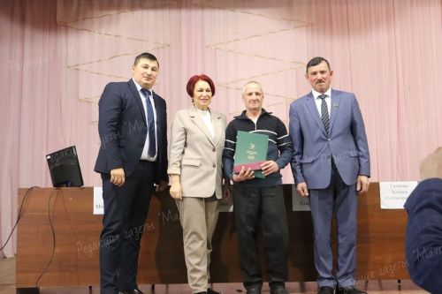 Кәкре Елга авылы халык җыены аеруча киңәйтелгән шарталарда узды