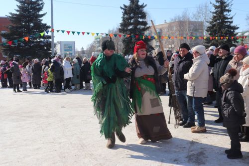 Азнакайда  Май чабу бәйрәме узды