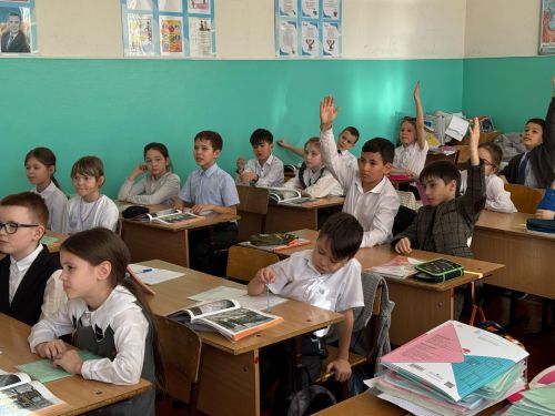 Урок безопасности дорожного движения для школьников Азнакаево