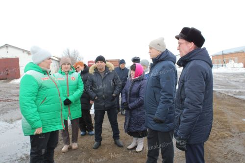 Азнакайда авыл хуҗалыгы техникасының кыр эшләренә әзерлеген тикшерделәр
