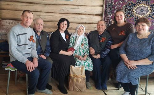 Вручение юбилейных медалей «80 лет Победы в ВОВ 1941-1945гг.» труженикам тыла