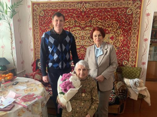 Вручение юбилейных медалей «80 лет Победы в ВОВ 1941-1945гг.» труженикам тыла