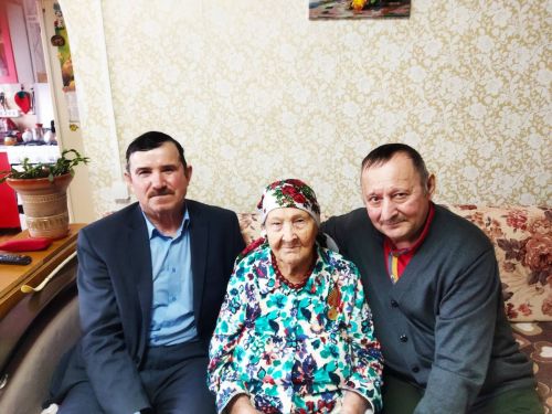 Вручение юбилейных медалей «80 лет Победы в ВОВ 1941-1945гг.» труженикам тыла