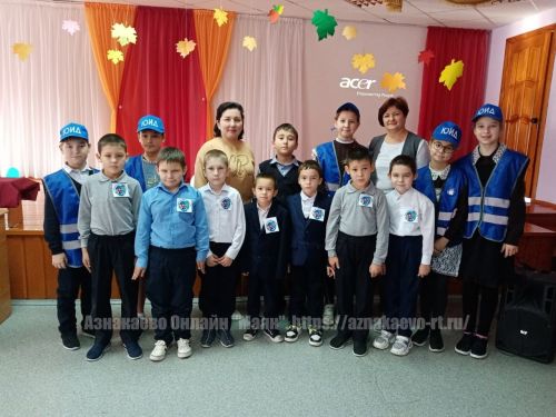 Юные инспекторы движения Тумутукской школы