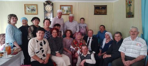 Депутат Госсовета РТ поздравил 85-летнюю жительницу Азнакаевского района
