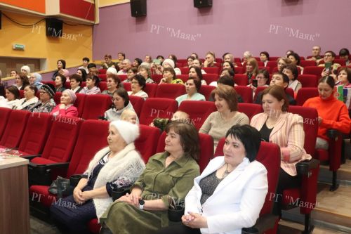 Азнакайда  депутат хатын-кызлар ярышты