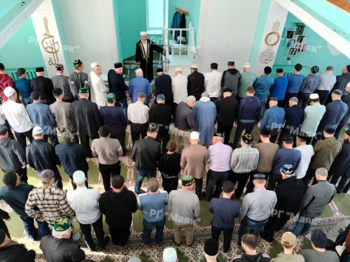 Бүген Азнакайда Ураза гаетен бәйрәм итәләр