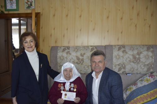 Ветеранам и труженикам тыла Актюбы вручены юбилейные медали