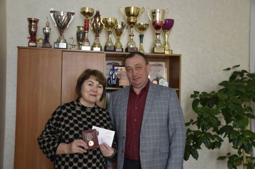 Ветеранам и труженикам тыла Актюбы вручены юбилейные медали
