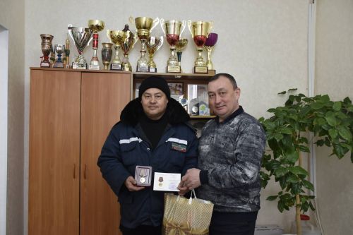 Ветеранам и труженикам тыла Актюбы вручены юбилейные медали