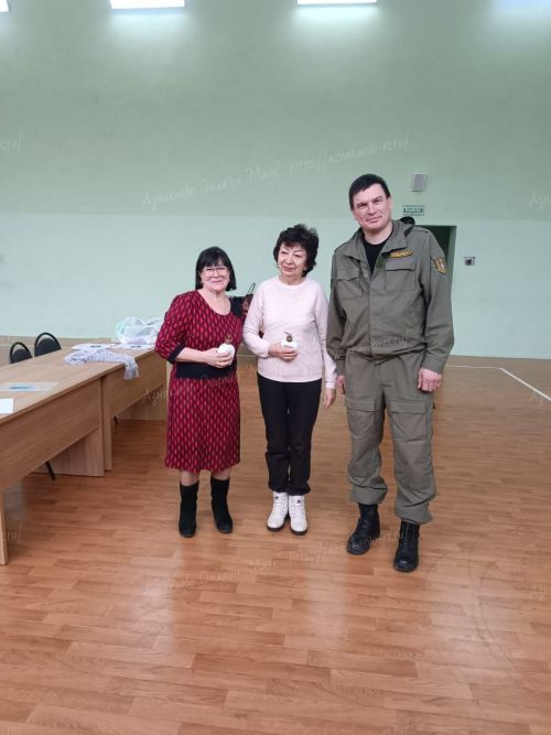 Ветеран хатын-кыз мәргәннәр көч сынашты