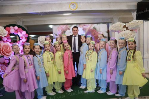 Праздничный концерт для милых дам в Доме культуры