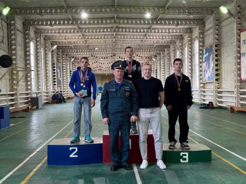 Азнакай егет-кызлары үзләрен янгын сүндерү-гамәли спортында сынадылар