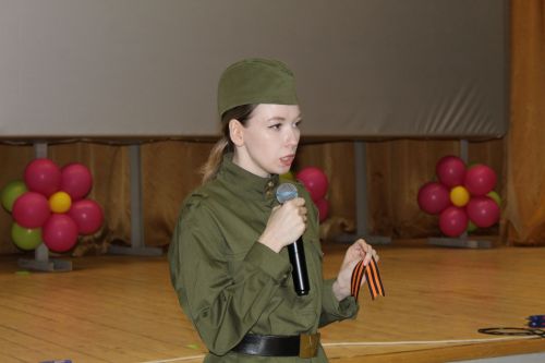 В Культурном центре прошел мастер-класс «Георгиевская ленточка»