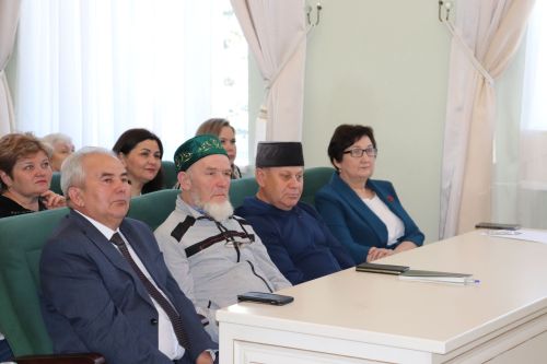 В Азнакаево состоялся важный разговор о сохранении истории семьи