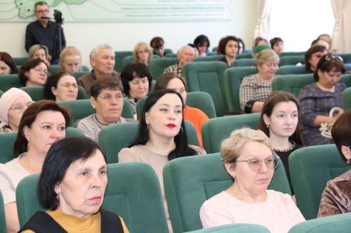В Азнакаево состоялся важный разговор о сохранении истории семьи