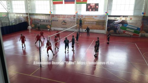 Азнакайда муниципаль хезмәткәрләр спартакиадасы бара