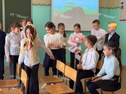 Как вести себя в автобусе? В школе №1 Азнакаево прошел необычный урок этикета