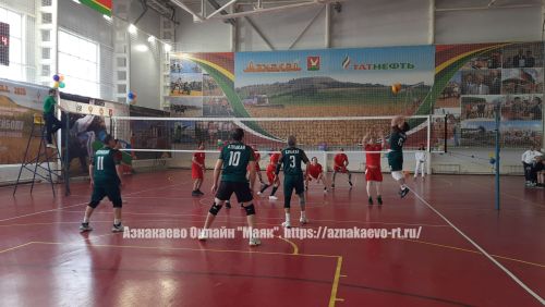 Азнакайда муниципаль хезмәткәрләр спартакиадасы бара