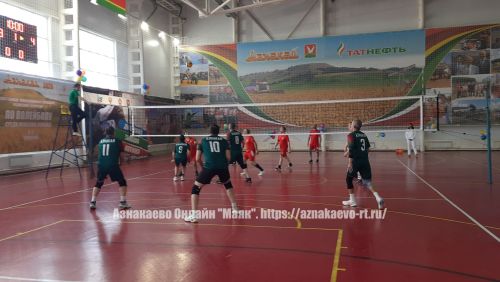 Азнакайда муниципаль хезмәткәрләр спартакиадасы бара
