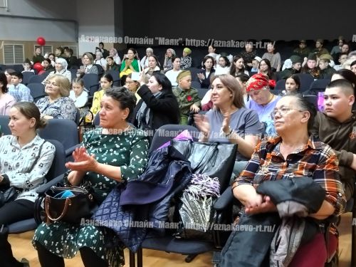 В Азнакаево прошел муниципальный фестиваль-конкурс «Навстречу Великой Победе»