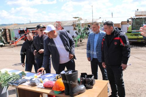 В Азнакаево проверили технику для заготовки кормов