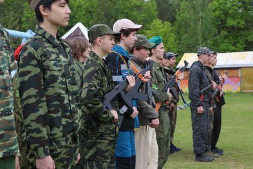 Азнакаевские школьники осваивают азы военной подготовки