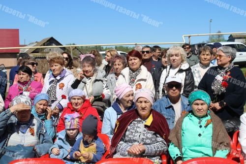 В старой Актюбе отметили 80-летие Великой Победы
